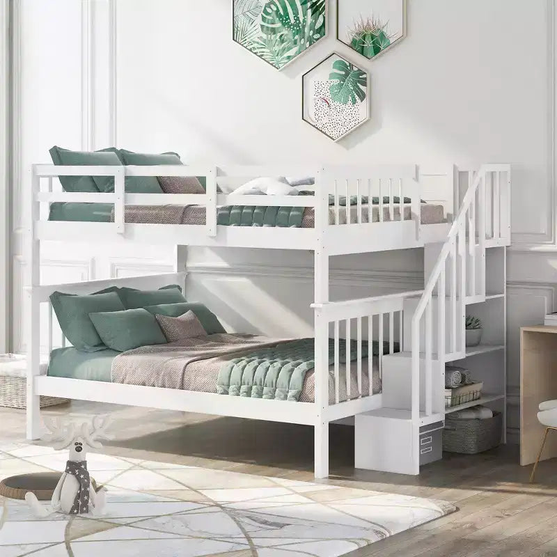 Letto a castello a una piazza e mezzo con scaletta, portaoggetti e spondina per camera da letto o dormitorio