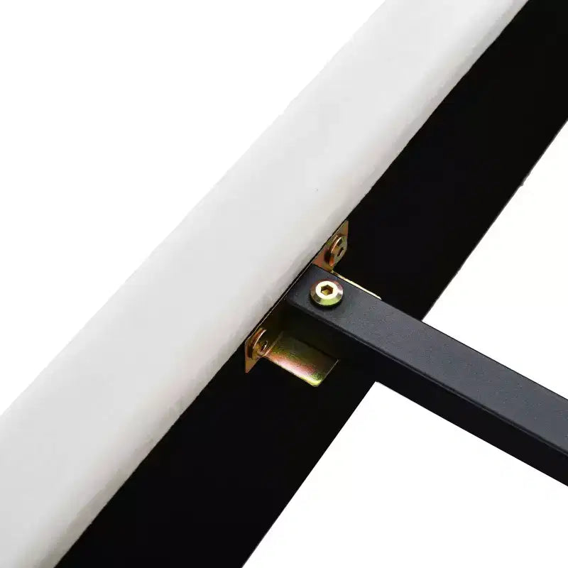 Letto a piattaforma imbottito queen size, due prese e porte di ricarica USB su entrambi i lati, due cuscini comodino, ripiani portaoggetti, velluto, beige