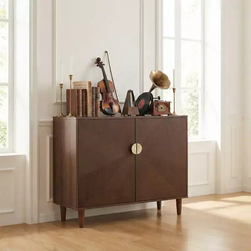 39.4 Credenza in Legno Stile Vintage, Mobile Contenitore Color Noce con Ante Decorative a Gradiente, Versatile per Soggiorno e Sala da Pranzo
