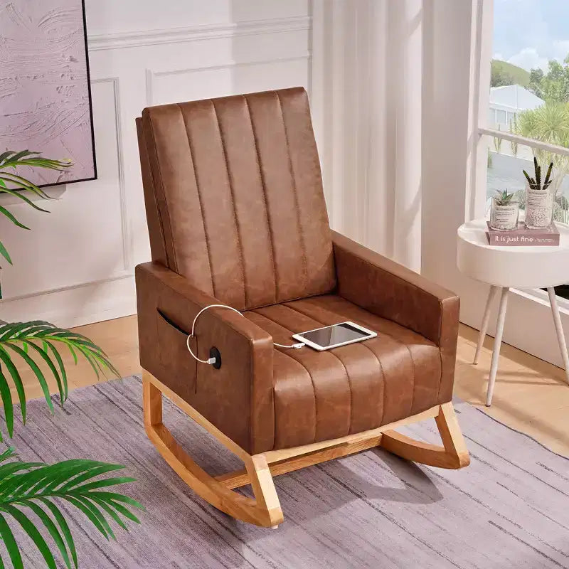 Poltrona dondolo moderna con porta USB e tasca laterale, sedia a dondolo rivestita in ecopelle per soggiorno e balcone