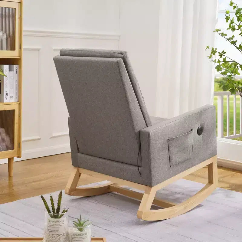 Poltrona dondolo moderna con porta USB e tasca laterale, sedia a dondolo rivestita in ecopelle per soggiorno e balcone